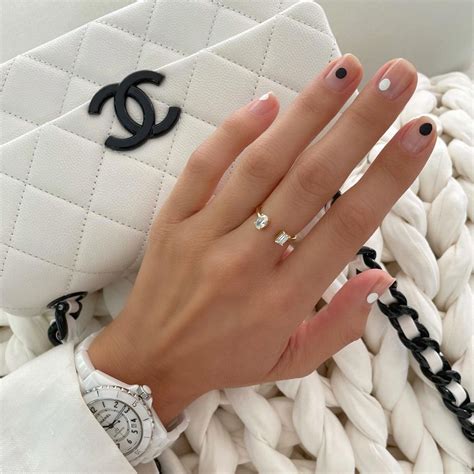 chanel manicure|best chanel nail polish colors.